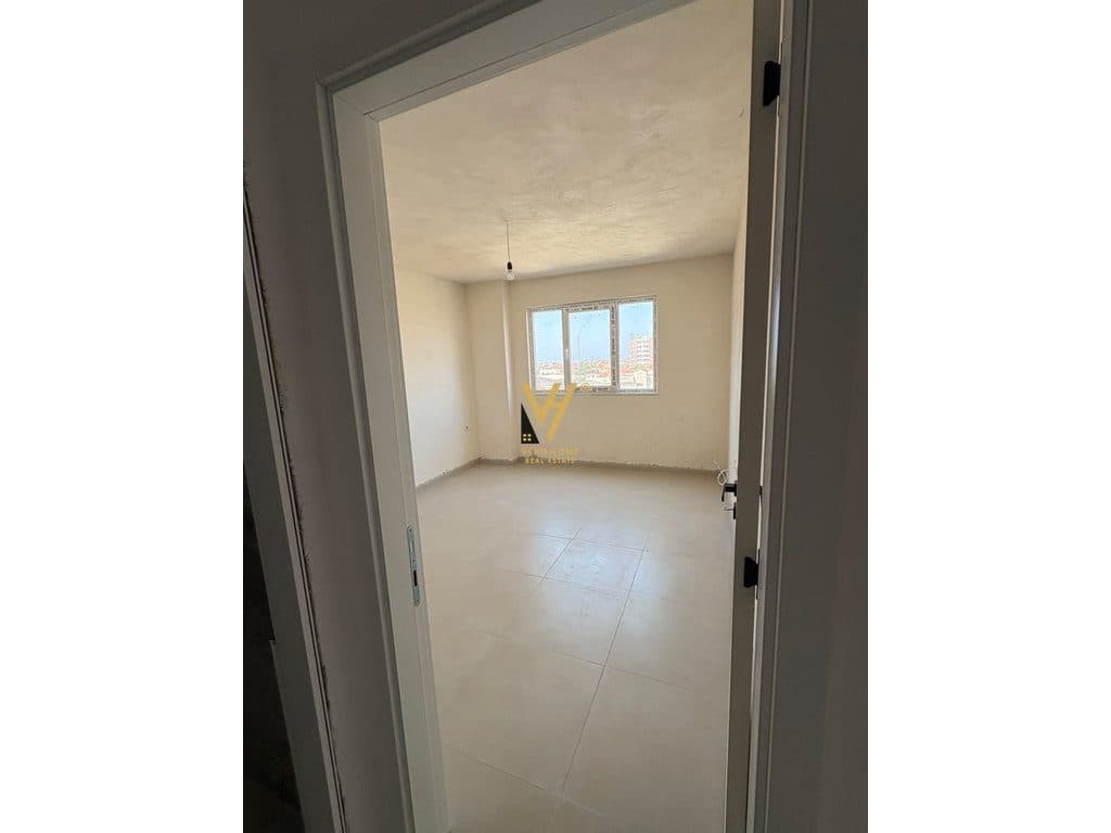 SHITET APARTAMENT 2+1+BLK NE KAVAJE 82.400 EURO