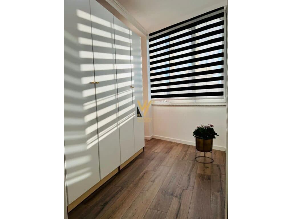 Shitet Apartament 2+1 prane Kompleksit Nobis 110 m2