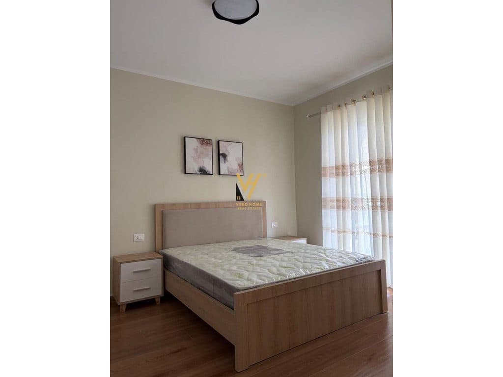 JEPET APARTAMENT 1+1+BLK ME QERA TE AURA,RR.DRITAN HOXHA 550 EURO 4