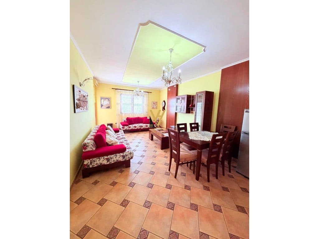 JEPET APARTAMENT 3+1+BLK ME QERA TEK ISH RAJONI, DURRRES 60.000 LEKE