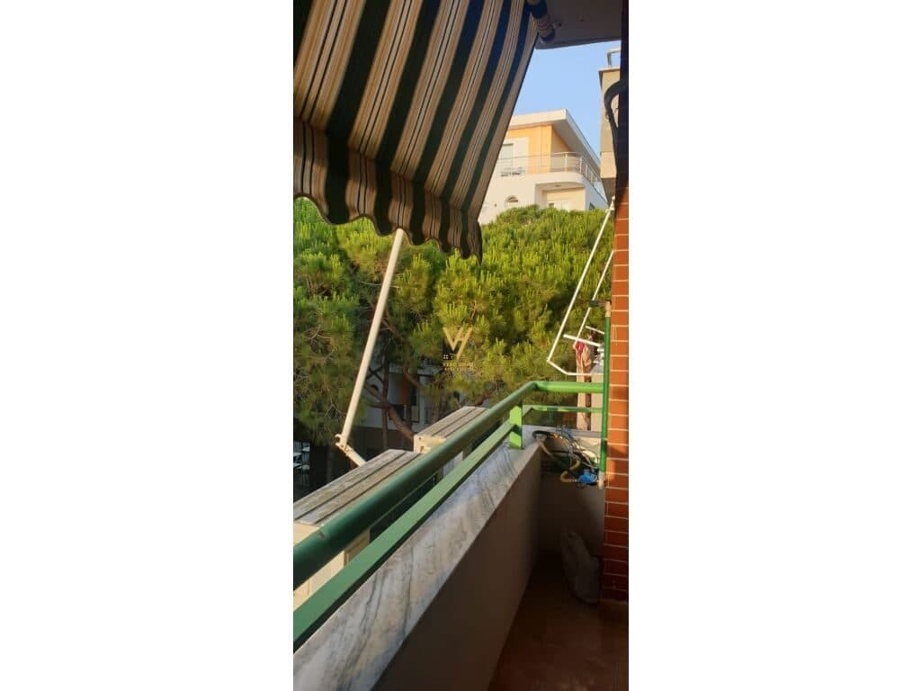 Shitet Apartament 1+1+ballkon te Mali i Robit 60 m2