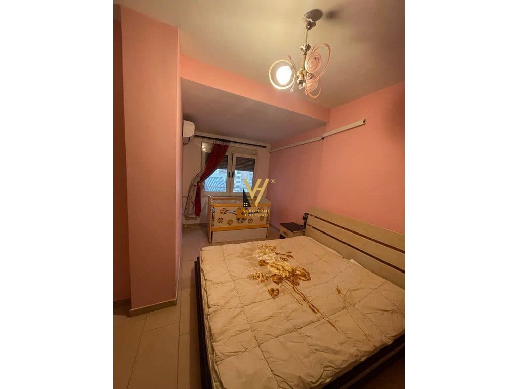 JEPET APARTAMENT 3+1+BLK ME QERA TE ALI DEMI 750 EURO 2