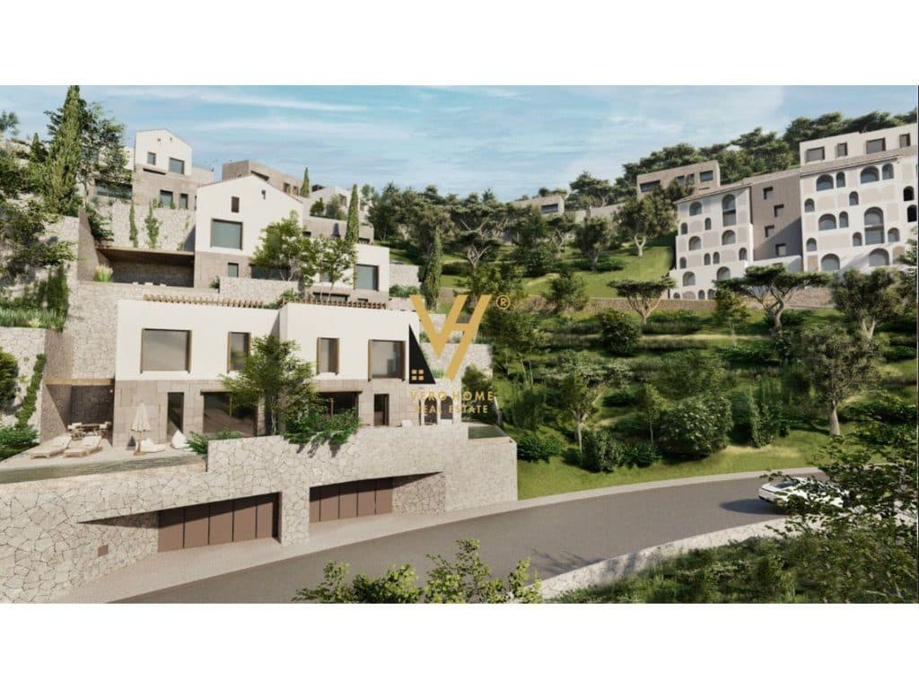 SHITET VILE MODERNE TRE KATESHE NE FOLIE VILLAGE, JALE 1