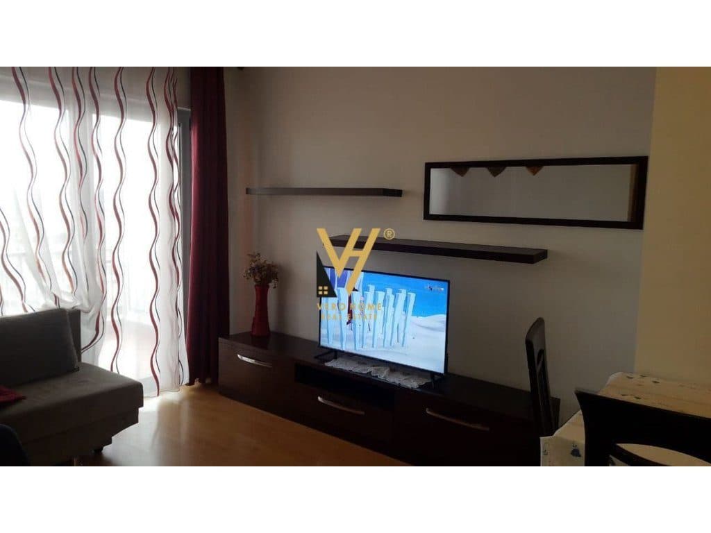 JEPET APARTAMENT 1+1+BLK ME QERA NE XHAMLLIK 60.000 LEKE 2