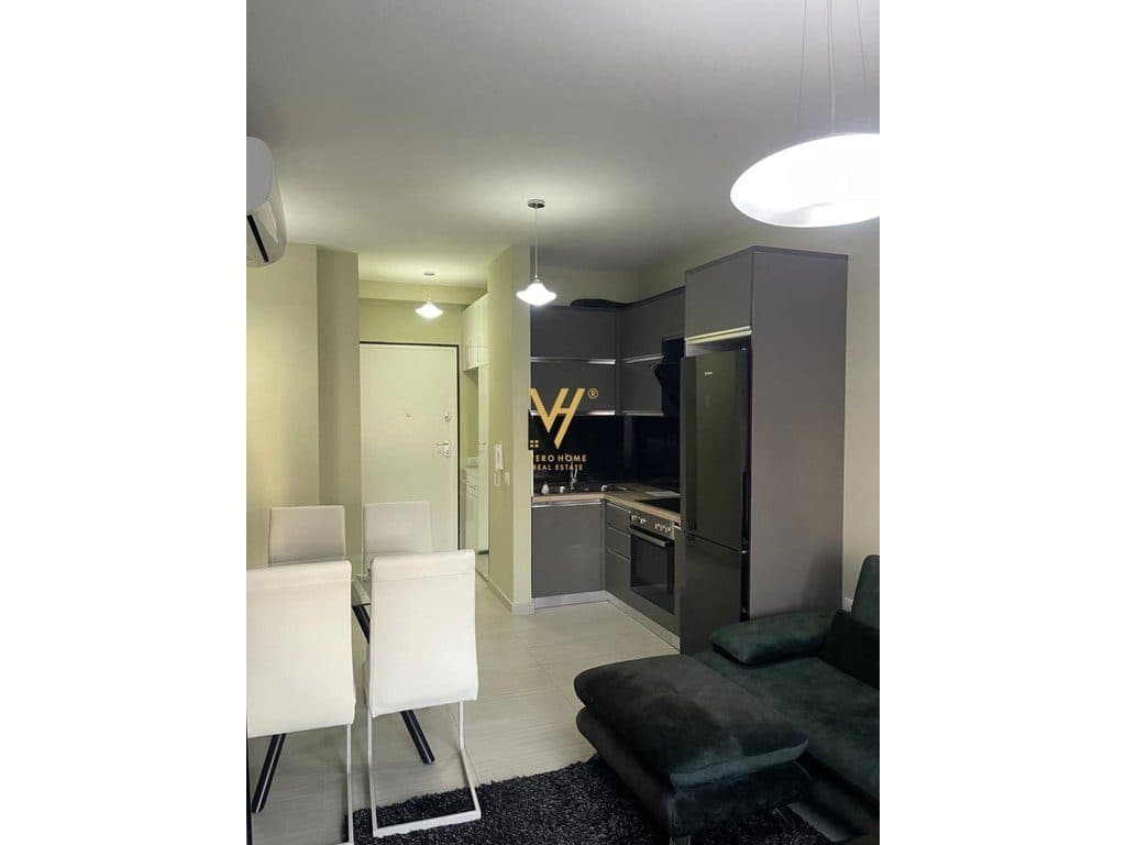 JEPET APARTAMENT 1+1+BLK ME QERA TE STADIUMI DINAMO 60.000 LEKE