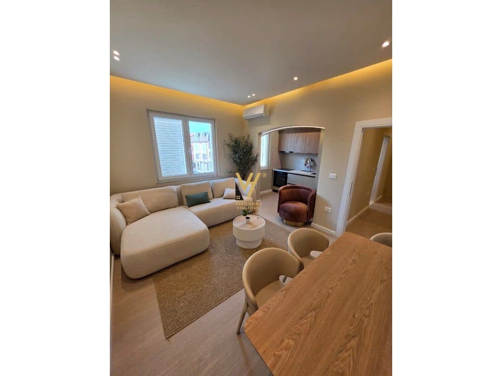 JEPET APARTAMENT 2+1+2BLK ME QERA TE BRRYLI 700 EURO 2