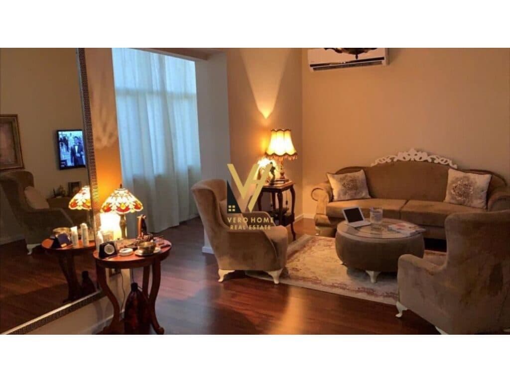 Shitet Apartament 2+1+ballkon dhe nje Garsoniere te Rruga e Elbasanit 105 m2 4