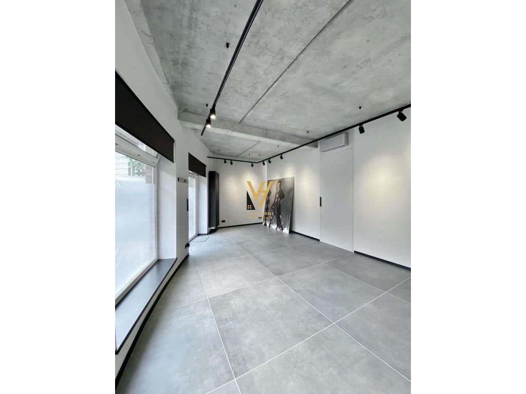 JEPET ZYRE 126 M2 ME QERA TE GARDEN BUILDING, RR.KAVAJES 3.000 EURO