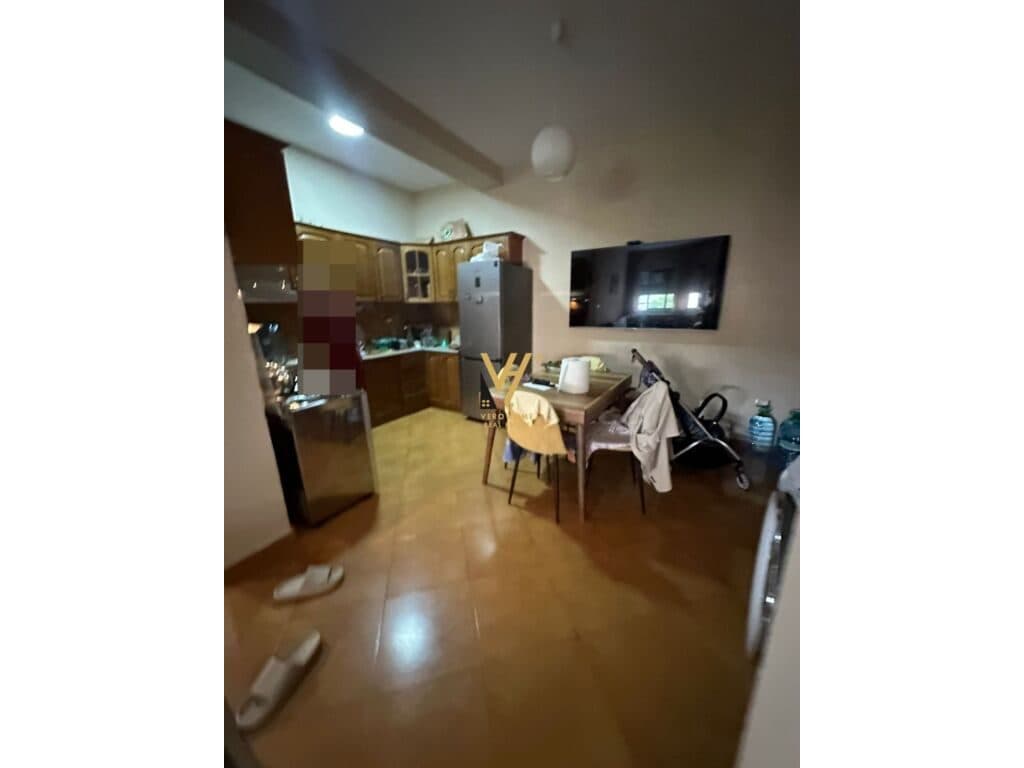 Shitet Apartament 2+1+ballkon te Komuna e Parisit 84 m2 4