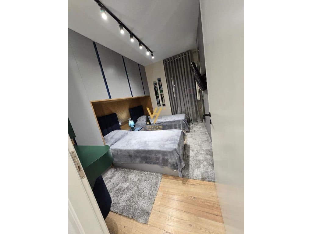 JEPET APARTAMENT 2+1+2+BLK ME QIRA TE KODRA E DIELLIT 1- 100.000 LEKE 4