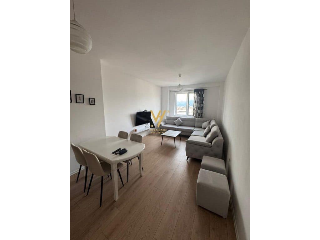 JEPET APARTAMENT 2+1+BLK ME QIRA TE GRAND GALLERY, YZBERISHT 500 EURO