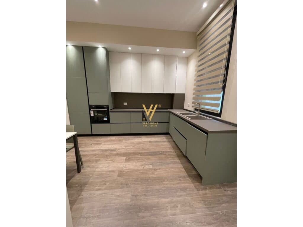 Jepet duplex 3+1+2+post parkimi me qera te Rezidenca Kodra e Diellit 1, 262 m2 2