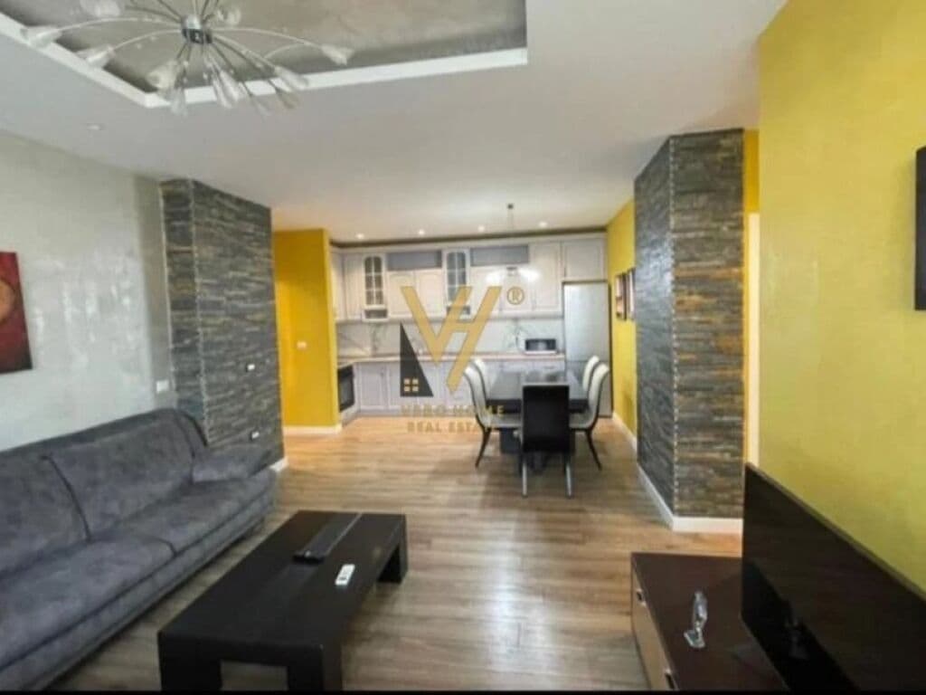Jepet Apartament 3+1+2+ballkon me qera te Rruga e Kosovareve 145 m2
