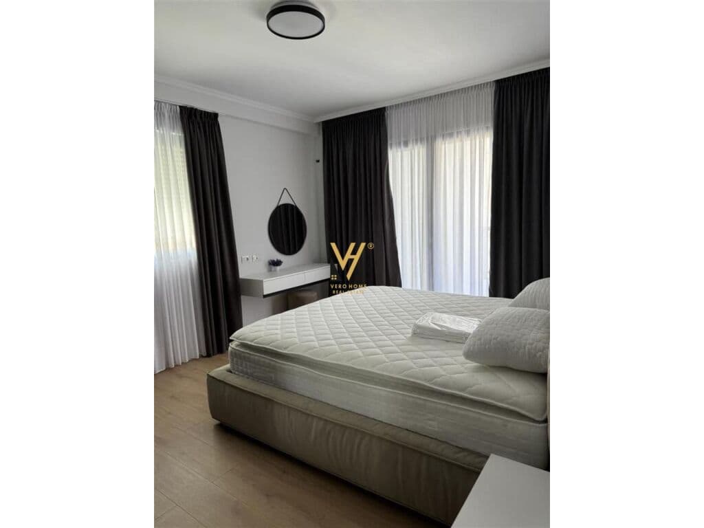 Jepet Apartament 2+1+2 me qera te Rruga e Durresit 145 m2 3