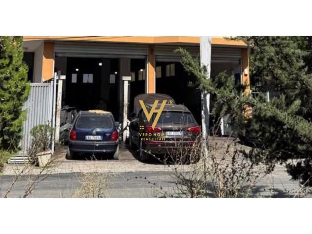 JEPET AMBIENT BIZNESI 1.350 M2 ME QERA TE SHESHI SHQIPONJA 7.000 EURO
