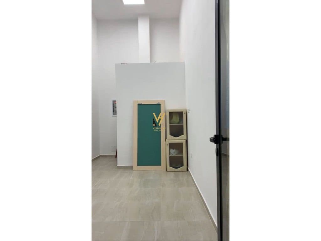JEPET DYQAN 20 M2 ME QERA TE KOMUNA E PARISIT 35.000 LEKE 1