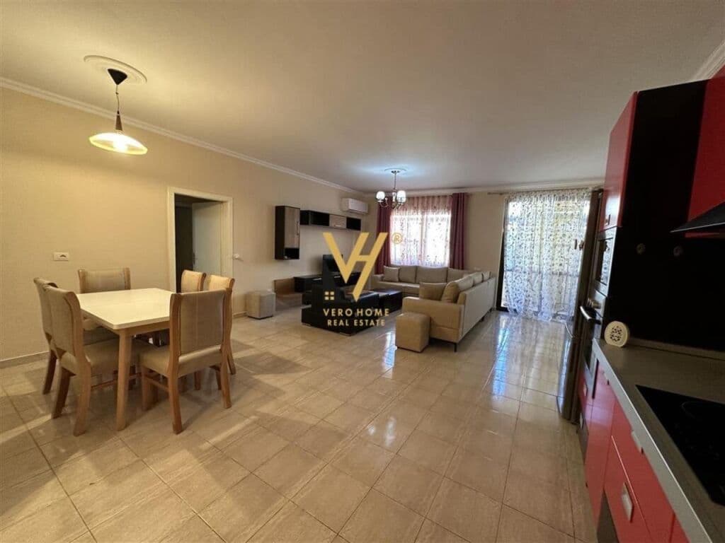 Jepet Apartament 2+1+ballkon me qera te Rruga e Durresit 110 m2