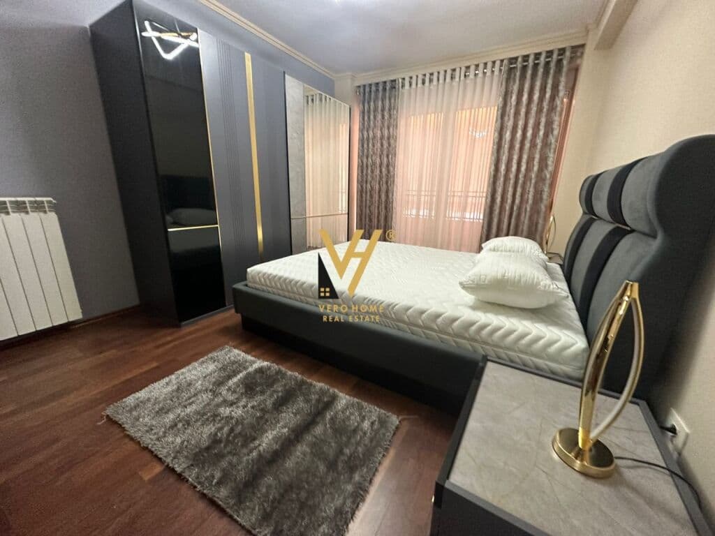 Jepet Apartament 2+1+2+ballkon me qera te Bar Artisti , Unaza e Re 110 m2 2