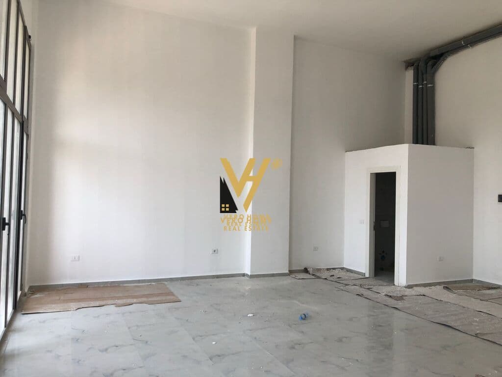 SHITET ZYRE 88 M2 NE PORCELAN 261.000 EURO 3