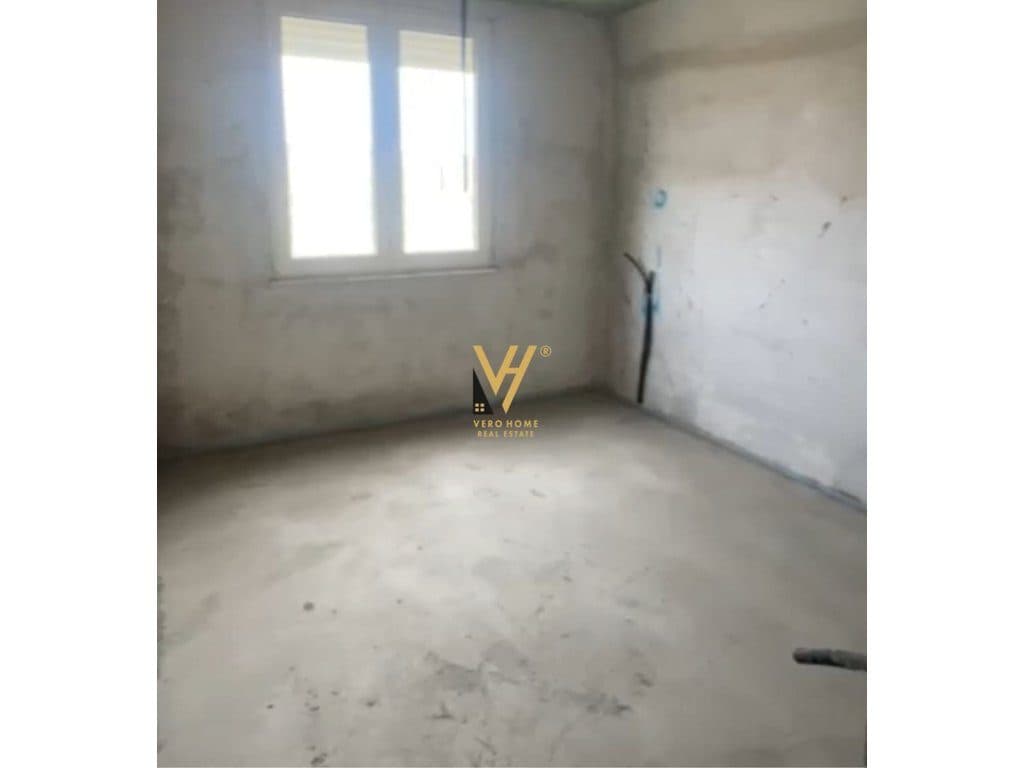 SHITET APARTAMENT 2+1+BLK NE GOLEM 90.000 EURO