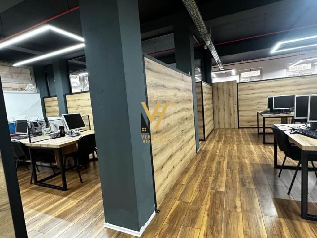 Jepet zyre luksoze me qera te Rruga e Kavajes 300 m2