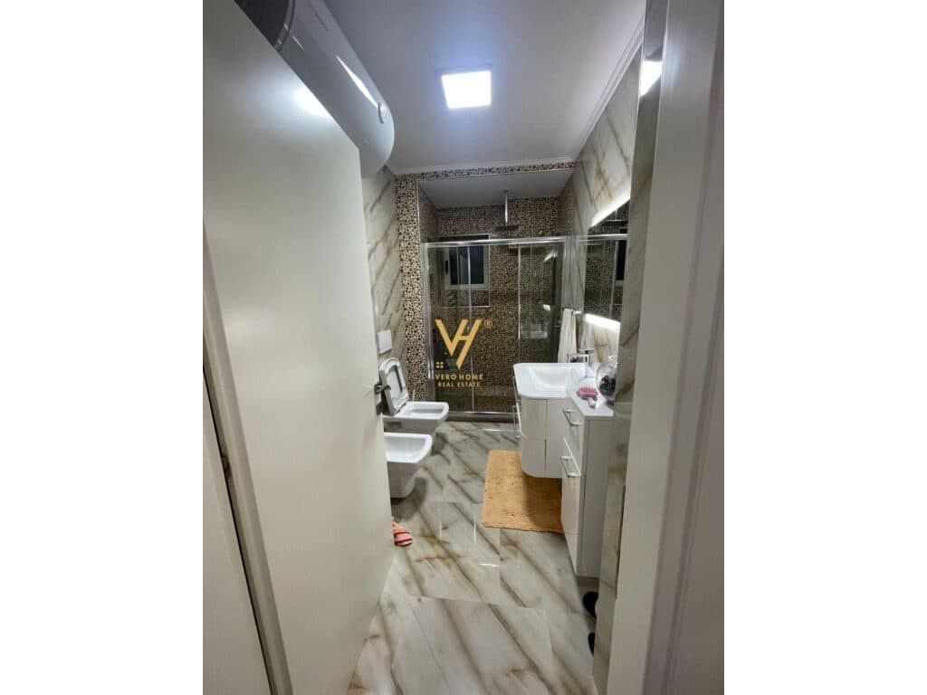 Shitet Apartament 2+1+ballkon te Stadiumi Dinamo 103 m2 3