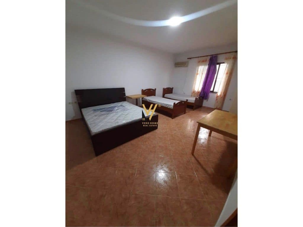 JEPET APARTAMENT 1+1 ME QERA TEK 5 MAJI 40.000 LEKE 3