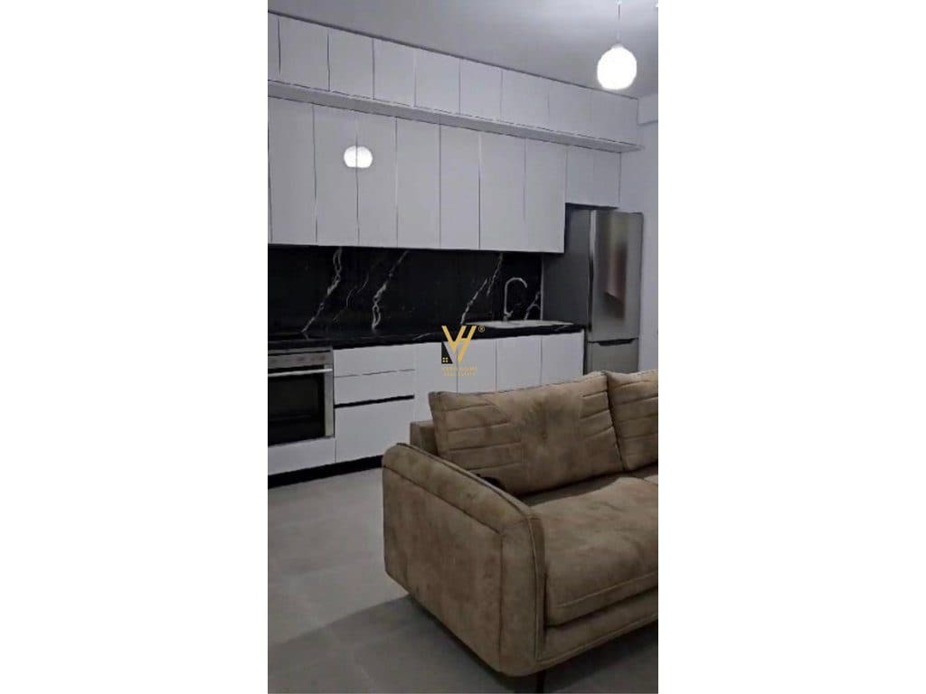 JEPET APARTAMENT 2+1+2+BLK ME QERA NE SELITE 60.000 LEKE 2