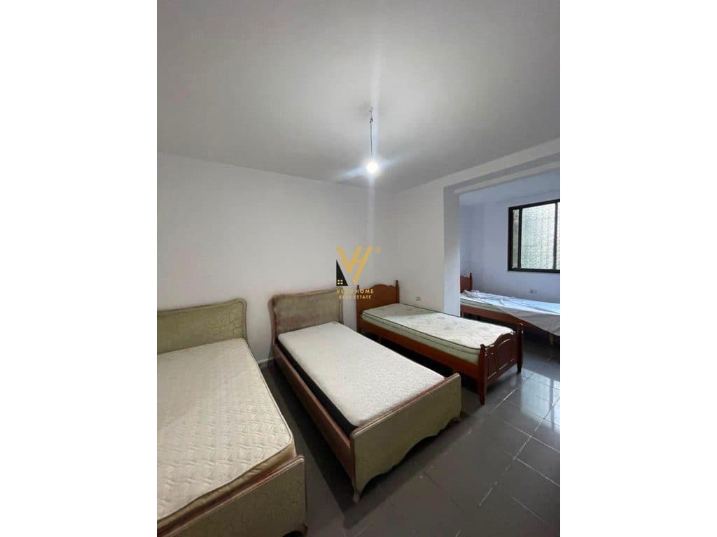 JEPET APARTAMENT 2+1 ME QERA TE RRUGA E DURRESIT 500 EURO 4
