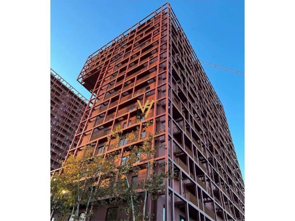 Jepet zyre duplex me qera te Kompleksi Garden Building, Rruga e Kavajes 250 m2 1