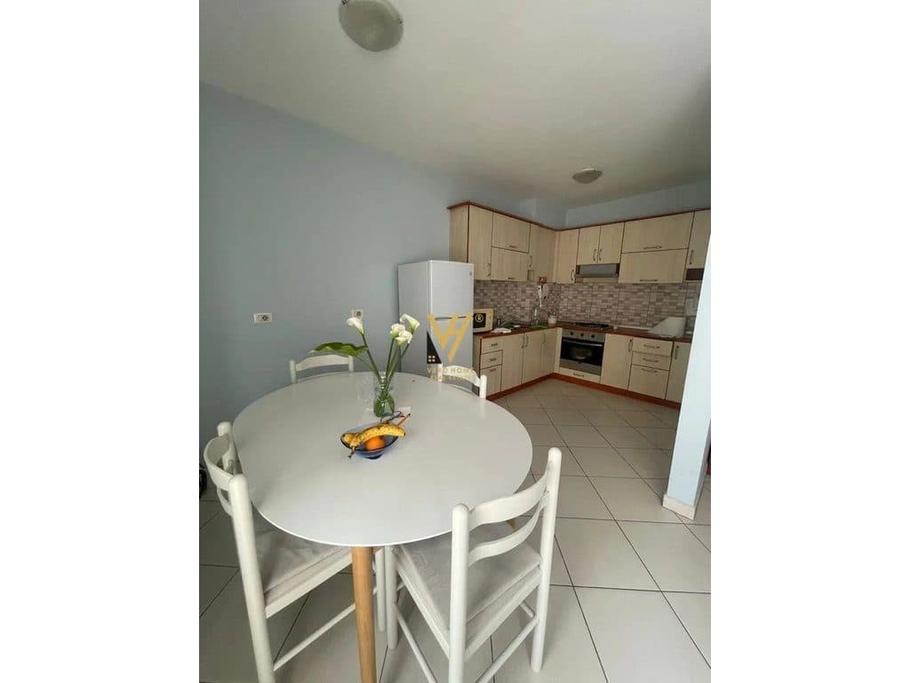 SHITET APARTAMENT 2+1+2+BLK TE RRUGA E BARRIKADAVE 350.000 EURO 2
