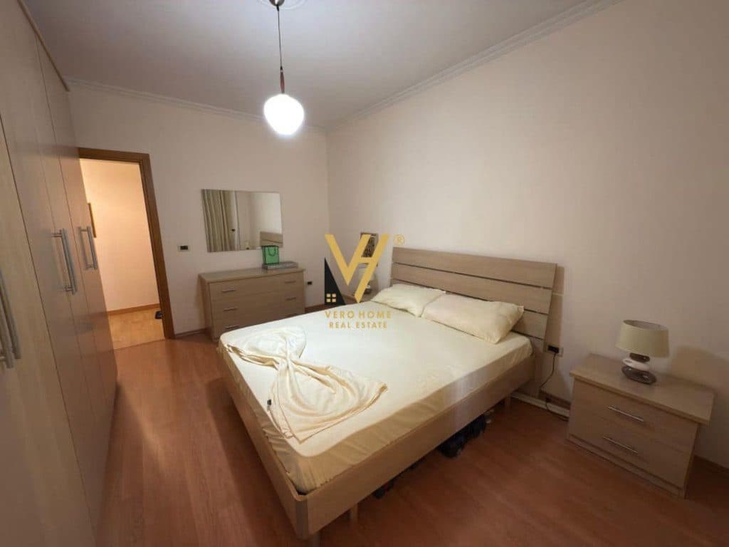 JEPET APARTAMENT 2+1+2+BLK ME QERA TEK BLLOKU 1.000 EURO 4