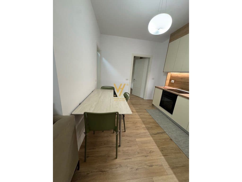 JEPET APARTAMENT 1+1+BLK ME QERA TE 21 DHJETORI 70.000 LEKE 2
