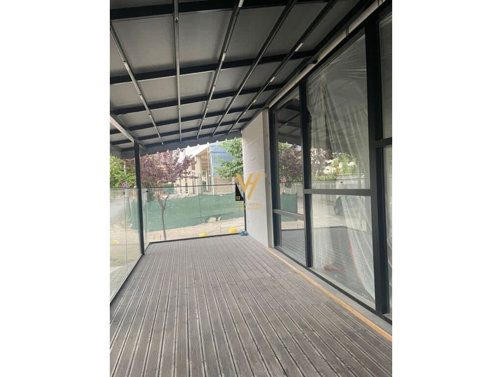 Jepet Ambient Biznesi me qera te Rruga 5 Maji 135 m2 4