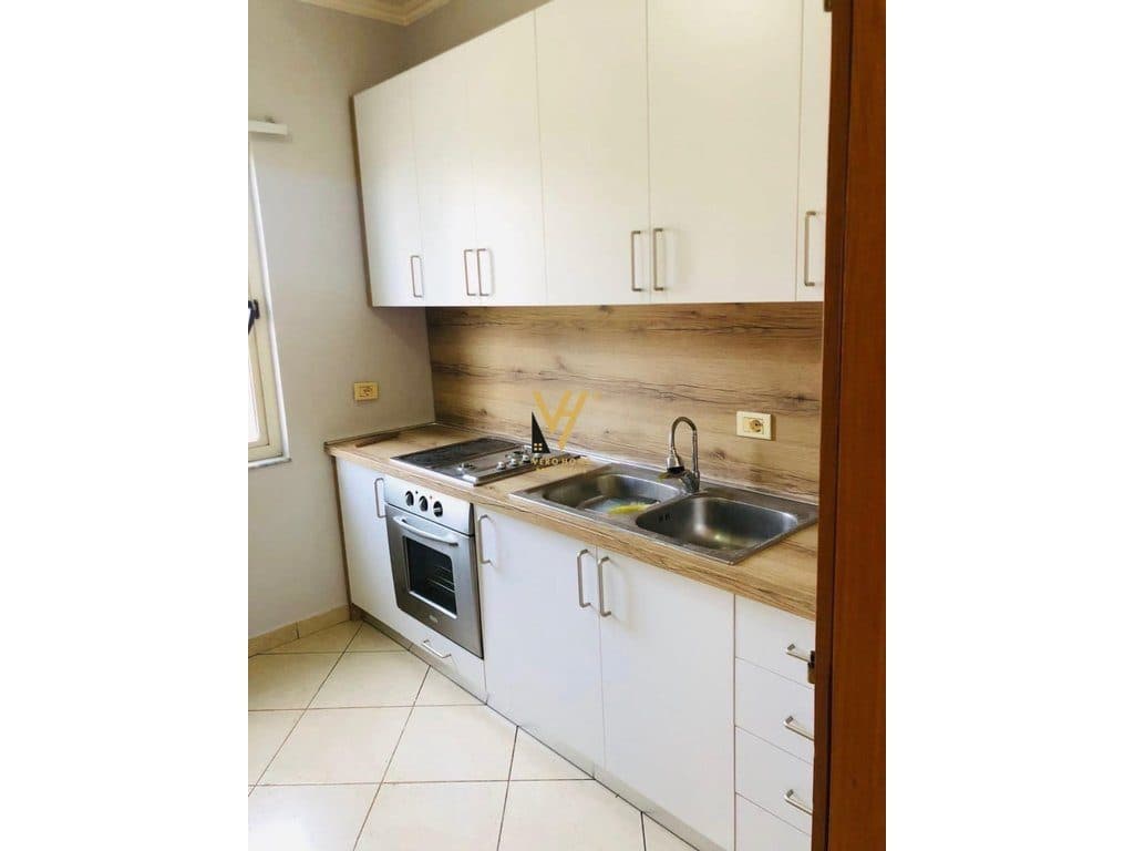 JEPET APARTAMENT 2+1+BLK ME QIRA TE PAZARI I RI 60.000 LEKE 2