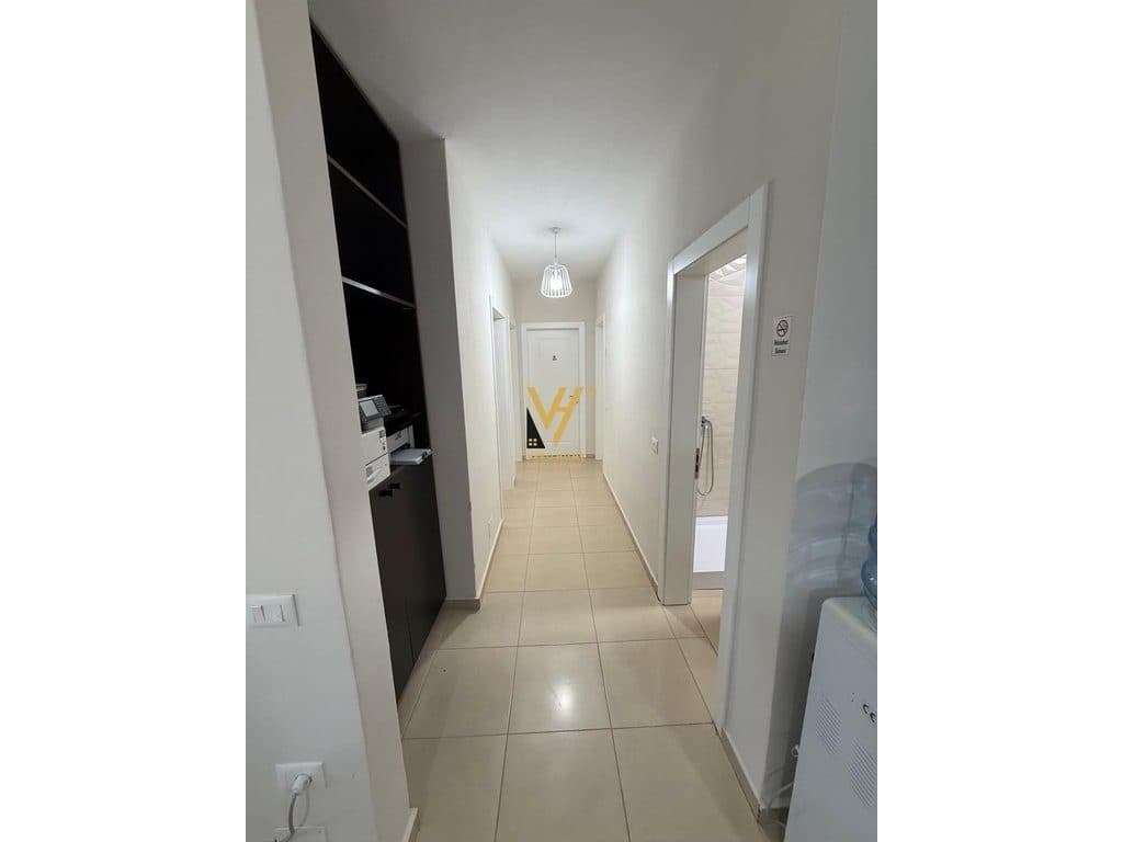 JEPET ZYRE 120 M2 ME QIRA TE RR.NDRE MJEDA 120.000 LEKE 3