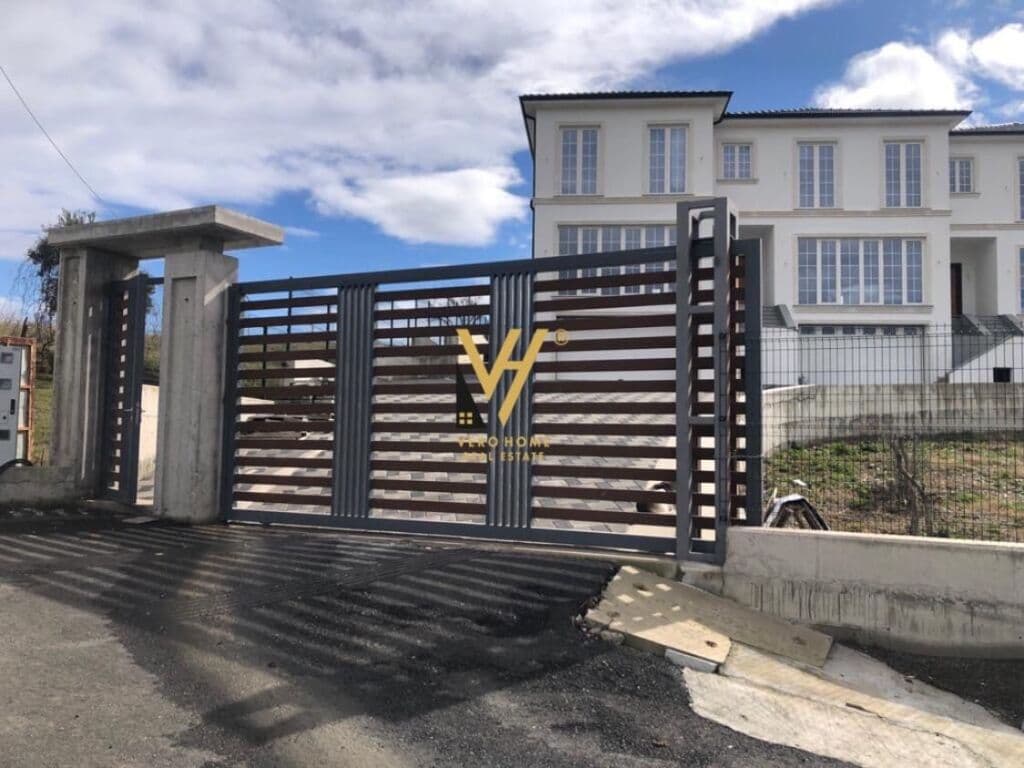 Shiten 5 vila ne Farke 3000 m2 3