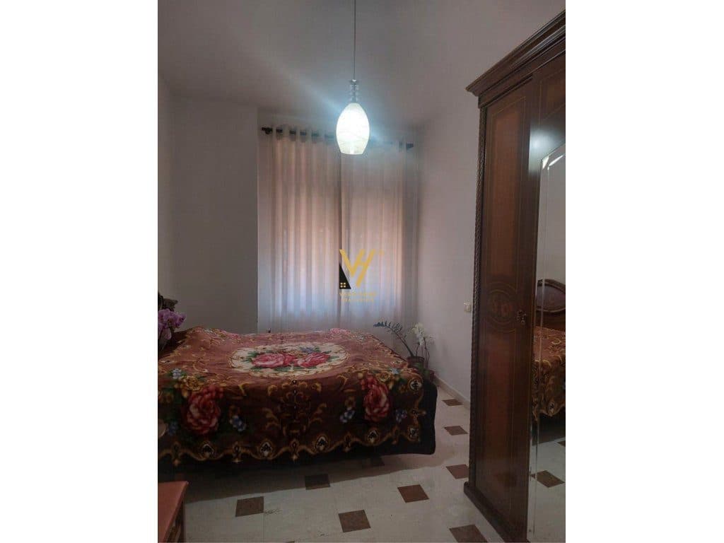 JEPET APARTAMENT 3+1+BLK ME QERA TE SHESHI AVNI RUSTEMI 800 EURO 2