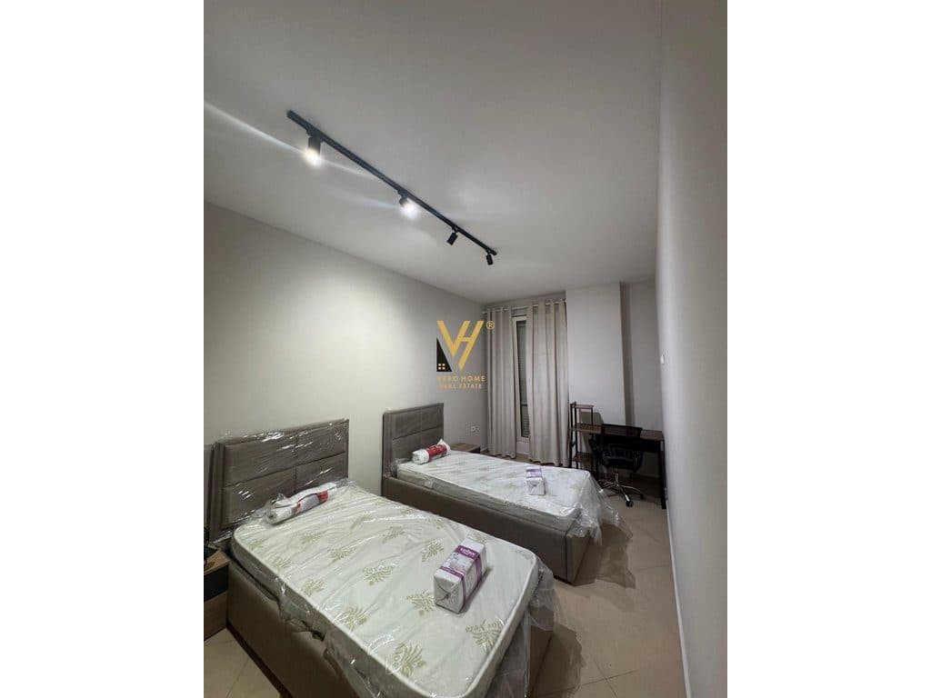 JEPET APARTAMENT 2+1+VERANDE ME QIRA TE KOPSHTI ZOOLOGJIK 60.000 LEKE 4