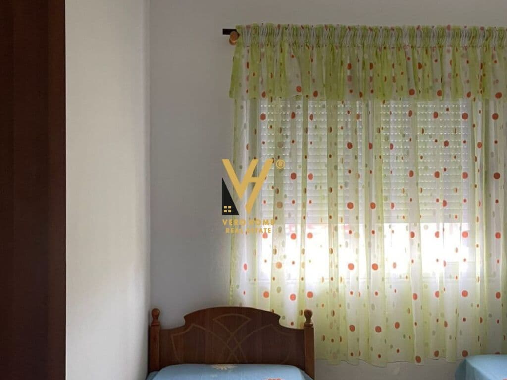 SHITET APARTAMENT 2+1+BALLKON TE UNAZA E RE, PRANE OSLOS 125.000 EURO 3