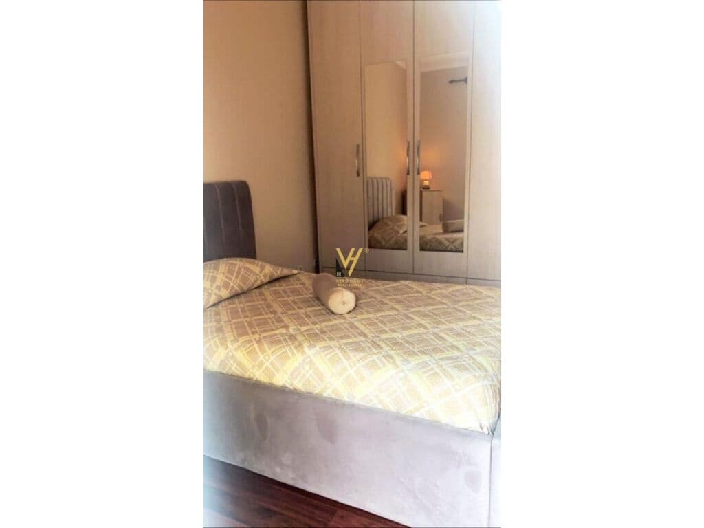 Shitet Apartament 2+1+ballkon dhe nje Garsoniere te Rruga e Elbasanit 105 m2 3