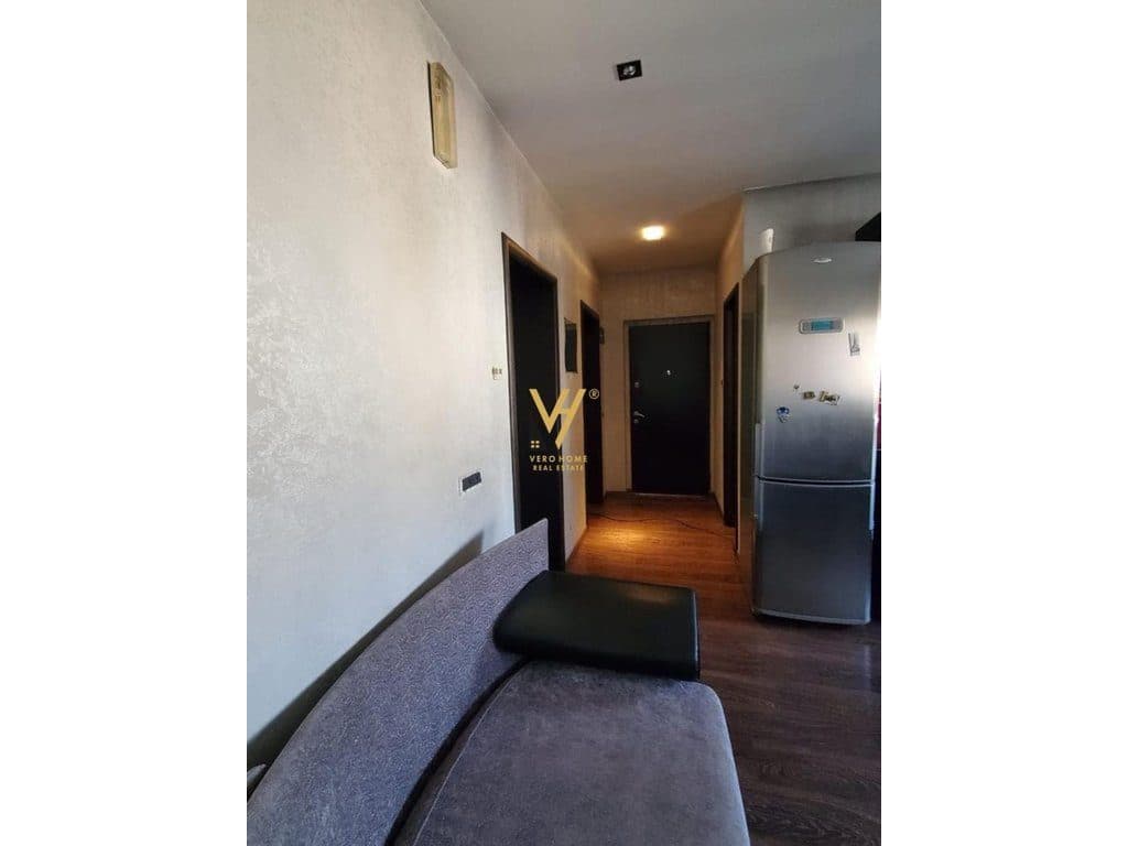 JEPET APARTAMENT 2+1+BLK ME QERA TE RRUGA HOXHA TAHSIM 65.000 LEKE