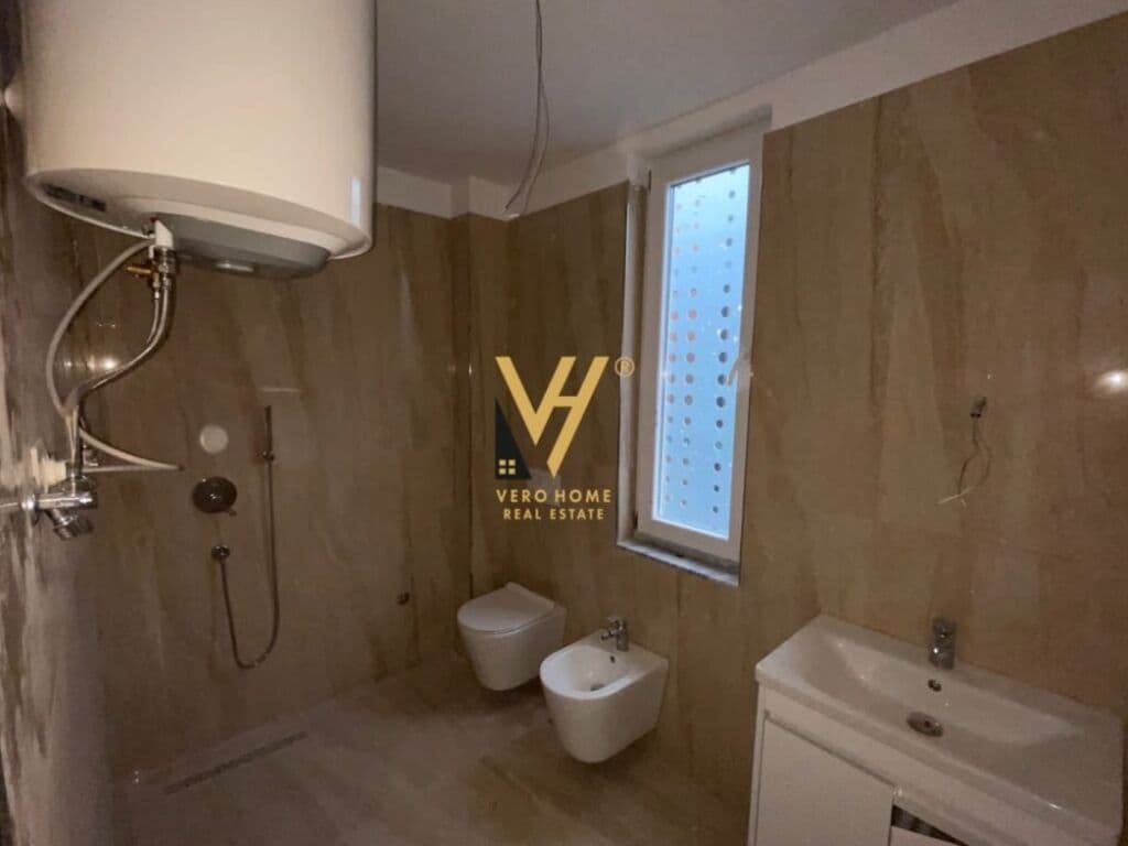 Jepet Vile 3 kateshe me qera te Rruga Mine Peza 270 m2 3