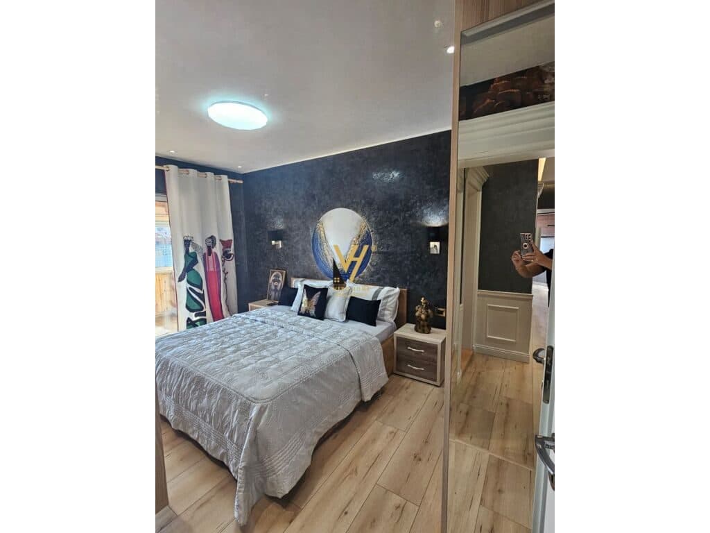Shitet Apartament 2+1 te Kompleksi Usluga, Stacioni i Trenit 100 m2 3