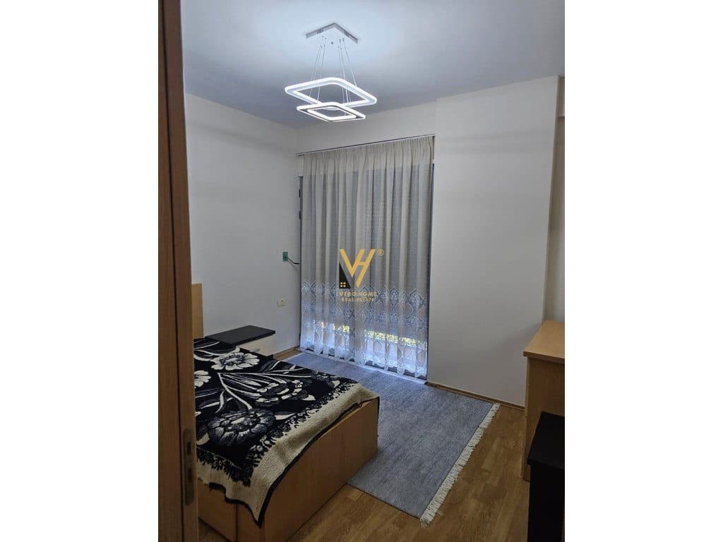JEPET APARTAMENT 2+1+BLK ME QIRA TE RRUGA 5 MAJ 55.000 LEKE 4