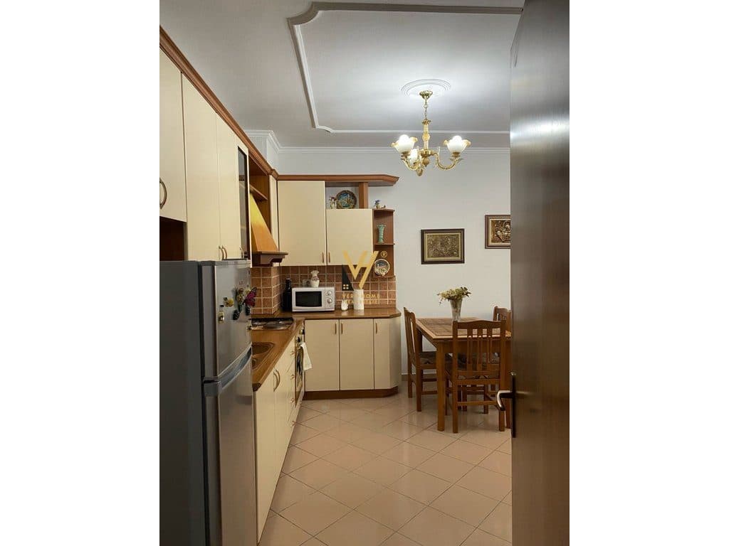 SHITET APARTAMENT 1+1 TEK RRUGA TISH DAHIJA, KOMUNA E PARISIT 165.000 EURO 4