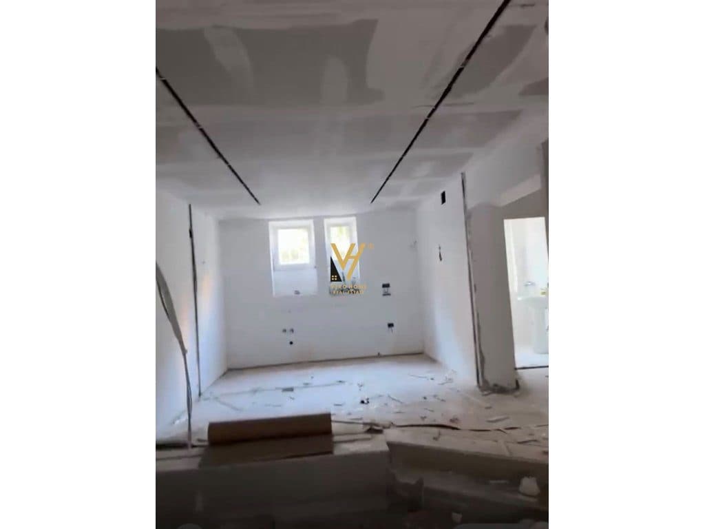 JEPET DYQAN 120 M2 ME QERA TE MINE PEZA 250.000 LEKE