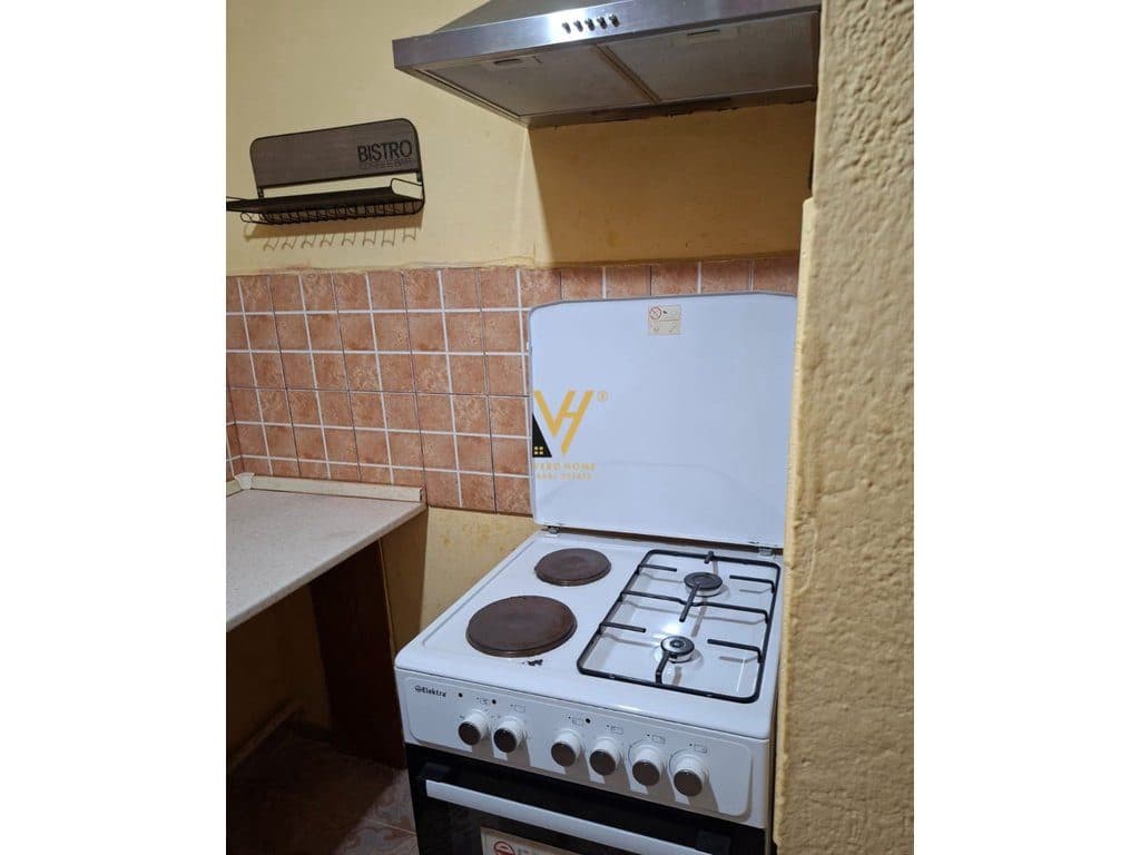JEPET SHTEPI PRIVATE ME QIRA NE SELITE 60.000 LEKE 2