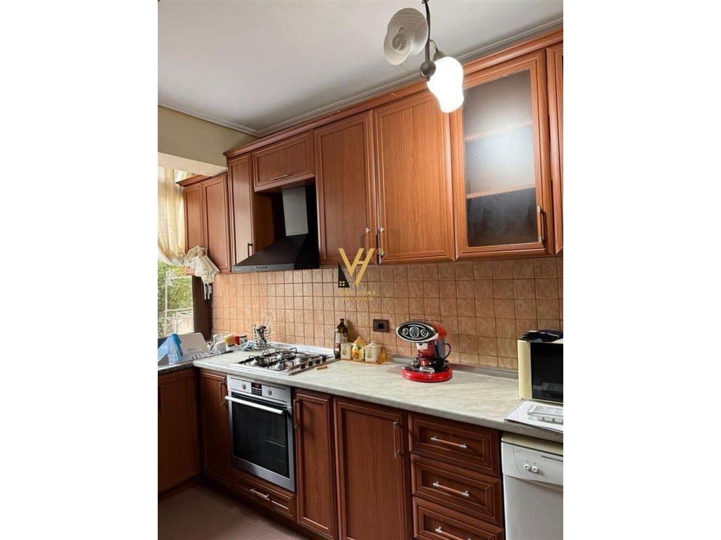 JEPET APARTAMENT 2+1 ME QERA TE ALI DEMI 600 EURO 2