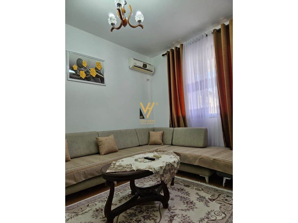 JEPET HYRJE 3+1+VERANDE ME QERA NE ALLIAS 60.000 LEKE